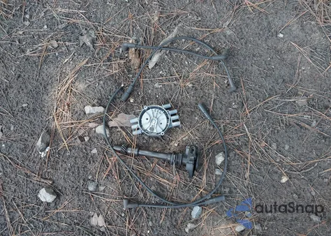 2004 Chevrolet Silverado 1500 Work Truck из США, поврежденный, VIN 1GCEC14X84Z346017